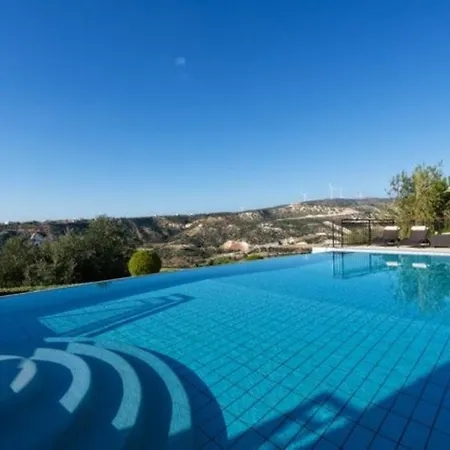 “you And Your Family Will Love This Private Villa″ - Pyla Kouklia