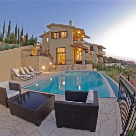 Villa “you And Your Family Will Love This Private Villa″ - Pyla